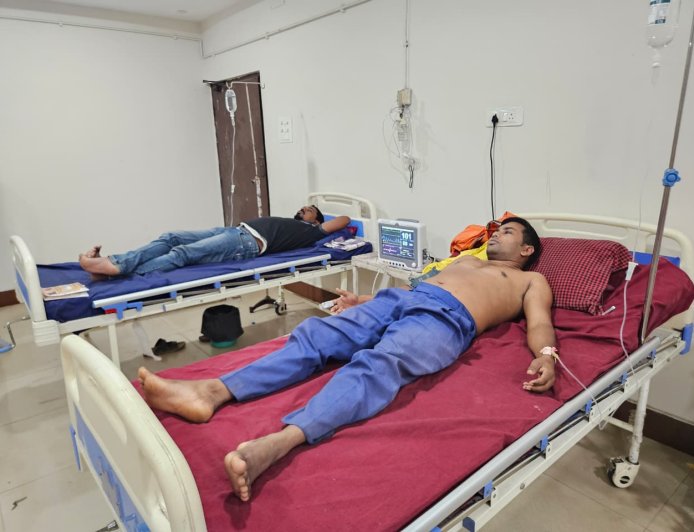 ମହୁମାଛି ଆକ୍ରମଣରେ ବଜାରଖାଲି ଦୁଇ ଗୁରୁତର ଅନେକ ଆହତ