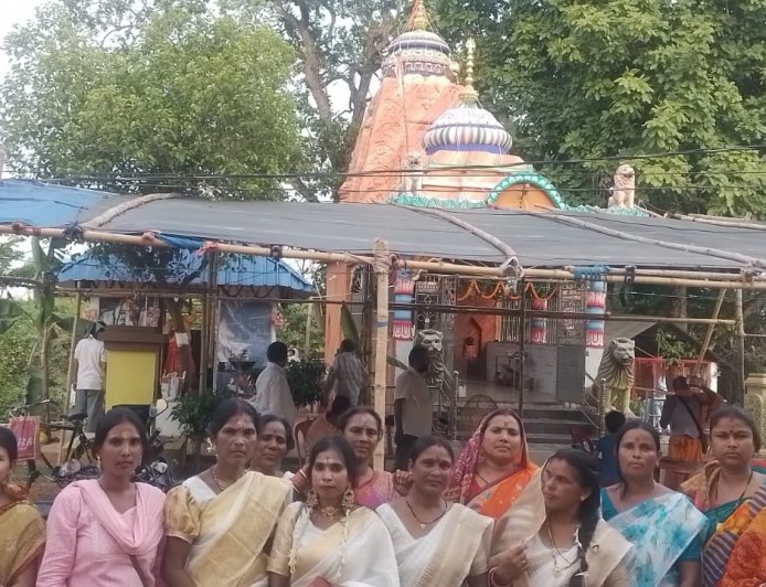 ଶ୍ରୀଶ୍ରୀ ଲୋକେଶ୍ଵର ମହାଦେବଙ୍କ ପ୍ରାଣ ପ୍ରତିଷ୍ଠା ଉତ୍ସବ ମହା ସମାରୋହରେ ପାଳିତ ହୋଇଯାଇଛି