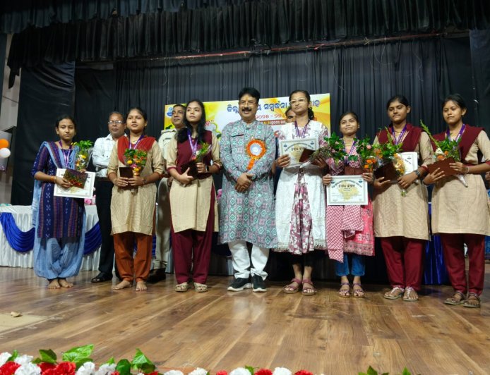 ଜିଲ୍ଲାସ୍ତରୀୟ “ମେଧାବୀ ମୟୂରଭଞ୍ଜ” ସମ୍ବର୍ଦ୍ଧନା ସମାରୋହ -୨୦୨୬