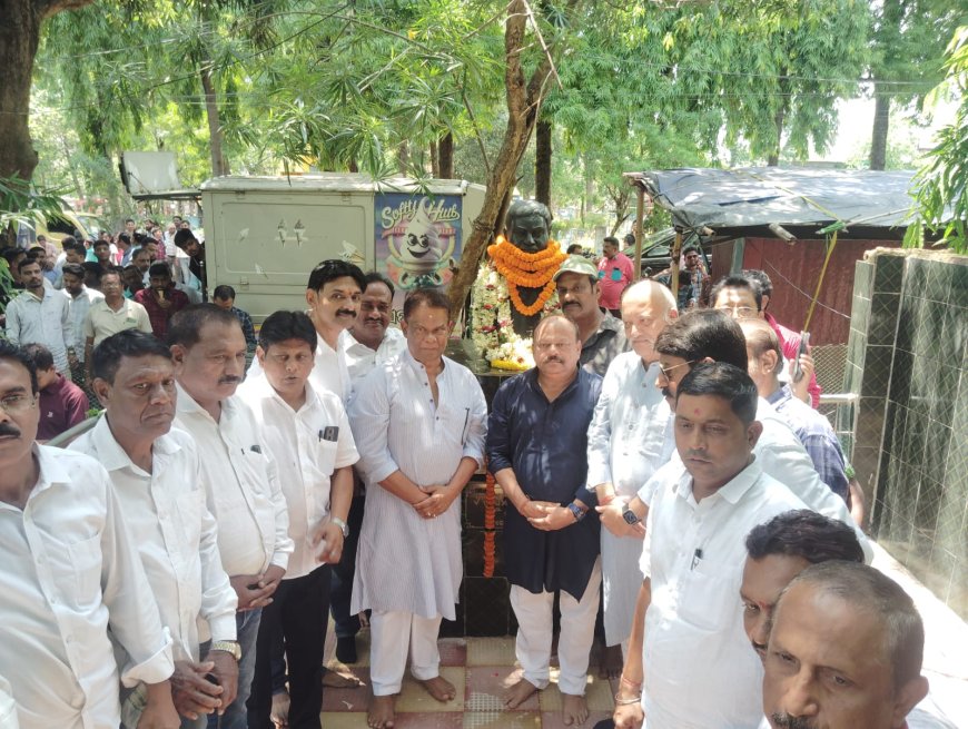 ବିଶ୍ଵ ଶ୍ରମିକ ଦିବସ ଅବସରରେ  ଓଡିଶା ବିଦ୍ୟୁତ କର୍ମଚାରୀ ମହାସଂଘ ର ଏକ ସାଧାରଣ ସମାବେଶ  ବାରିପଦା ର ସହିଦ ସ୍ତୁତି ଭବନ ଠାରେ ମହା ସମାରୋହରେ ଅନୁଷ୍ଠିତ ହୋଇଯାଇଛି