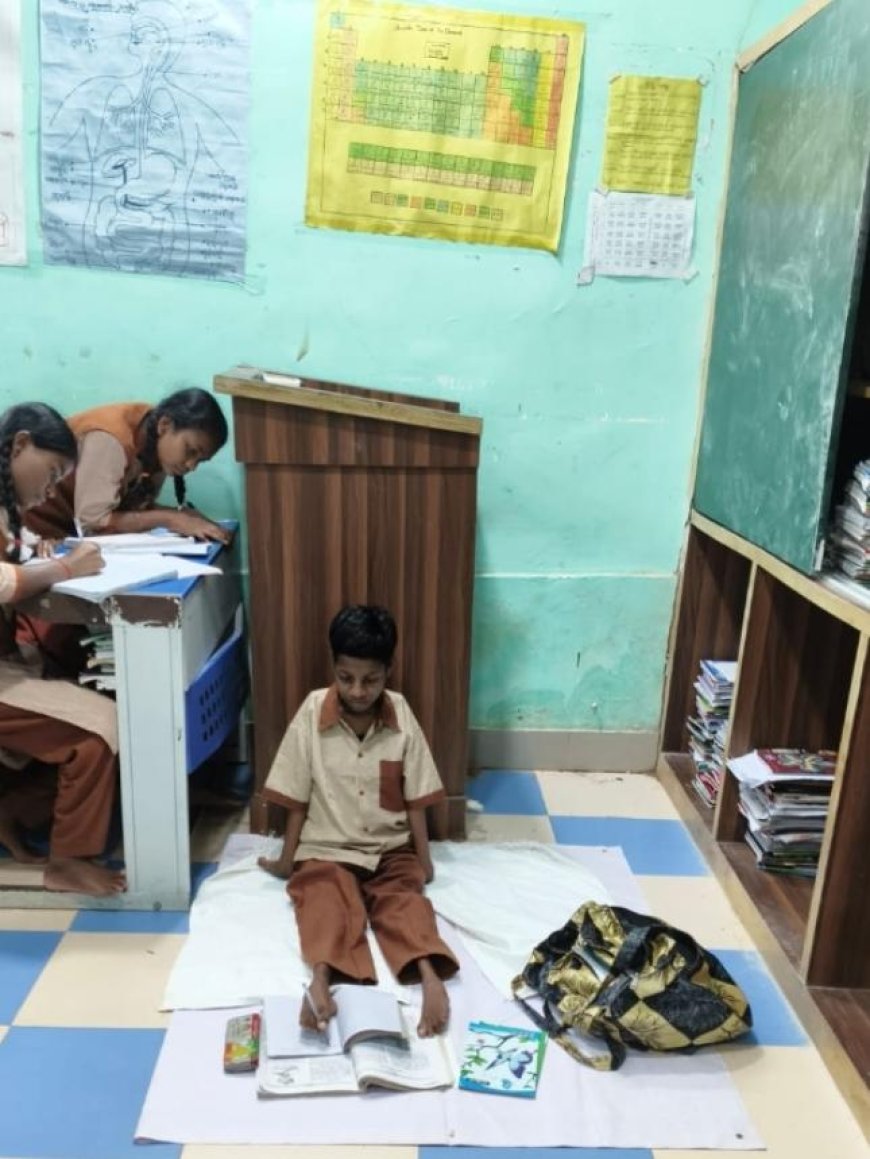 ଅସମ୍ଭବକୁ ସମ୍ଭବ କଲେ ଲକ୍ଷ୍ମୀ:ଗୋଡ଼ରେ ଲେଖି ମେଟ୍ରିକ୍ ପରୀକ୍ଷାରେ ହେଲେ ଉତ୍ତୀର୍ଣ୍ଣ