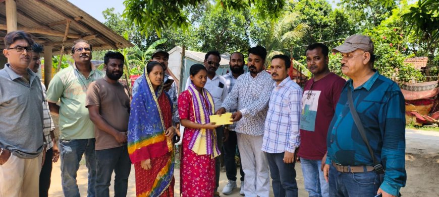 ଖବର ପରିବେଷଣ ସହ ସମାଜ କଲ୍ୟାଣ : ସାମ୍ବାଦିକଙ୍କ ଦାୟିତ୍ୱ। ଗରିବ ମେଧାବୀ ଛାତ୍ରୀଙ୍କ ପାଠ ପଢା ପାଇଁ ଆଗକୁ ଆସିଲା ଉତ୍କଳ ସମ୍ବାଦିକ ସଂଘ