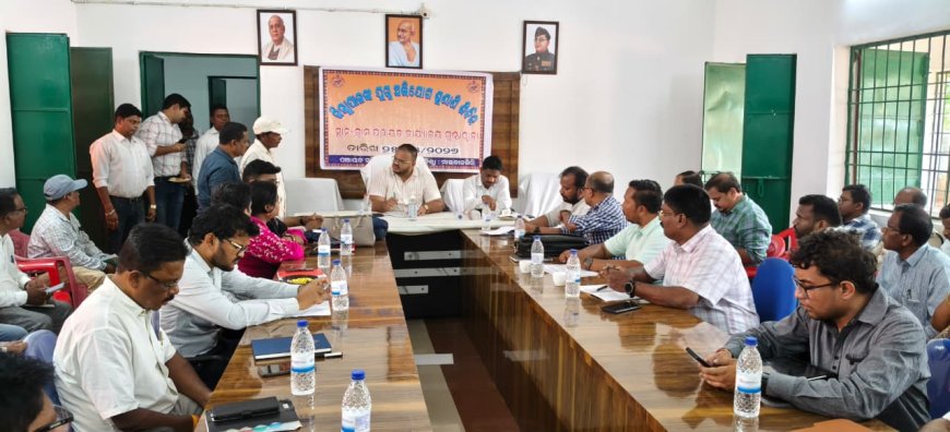 ଚିତ୍ରକୋଣ୍ଡାର ଗୁଣ୍ଠାୱାଡା ଗ୍ରାମ ପଞ୍ଚାୟତରେ ଅଭିଯୋଗ ଶୁଣାଣି: ୫୦ଟି ଅଭିଯୋଗ ପତ୍ର ଗ୍ରହଣ, ତୁରନ୍ତ ସମାଧାନ ପାଇଁ ଜିଲ୍ଲାପାଳଙ୍କ ନିର୍ଦ୍ଦେଶ