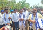 ବାତ୍ୟା କ୍ଷତିଗ୍ରସ୍ତ ଗ୍ରାମ ପରିଦର୍ଶନ କଲେ ବିଧାୟକ ଓ ବରିଷ୍ଠ  ନେତା ଟୁନା ଦାସ: ସରକାରୀ ସହାୟତା ଯୋଗାଇଦେବା ପାଇଁ ଦେଲେ ପ୍ରତିଶୃତି