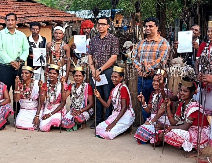 ବଣ୍ଡା ଓ ଦିଦାୟୀ ଆଦିମ ଜନଜାତିଙ୍କୁ ଭୋଟର ତାଲିକାରେ ସାମିଲ କରିବା ପାଇଁ ମାଲକାନଗିରି ପ୍ରଶାସନର ସ୍ୱତନ୍ତ୍ର ସ୍ୱୀପ ସଚେତନତା ଅଭିଯାନ