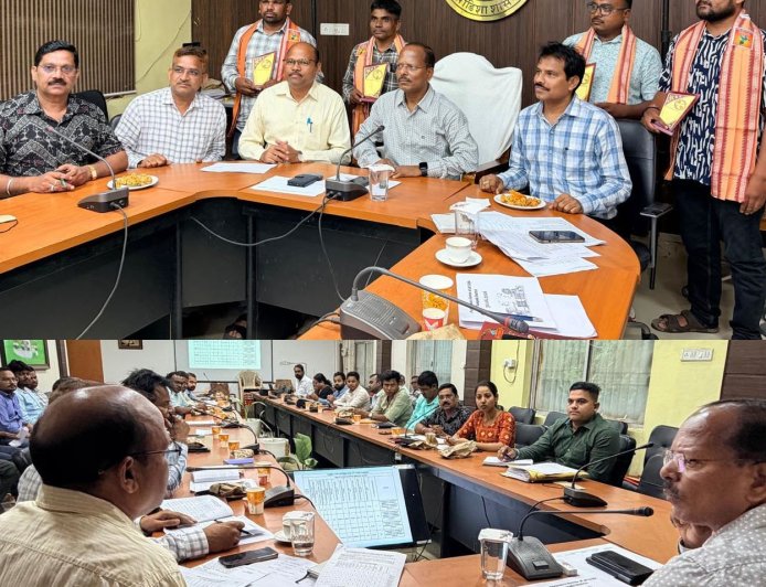ନୂଆପଡ଼ାରେ ଡୁଡା ସମୀକ୍ଷା ବୈଠକ:  ନଗର ଉନ୍ନୟନ କାର୍ଯ୍ୟକ୍ରମର ଅଗ୍ରଗତି ନେଇ ଜିଲ୍ଲାପାଳଙ୍କ ସମୀକ୍ଷା