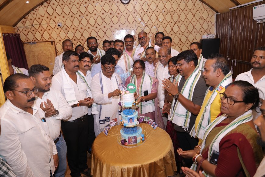ବିଭିନ୍ନ ସାମାଜିକ ସଂଗଠନ, ବିଶେଷକରି ରାମଦୋଳି ୟୁଥ ପାୱାର ଆସୋସିଏସନ, ଏହି ଦାବିକୁ ବାରମ୍ବାର ଉଠାଇ ଆସୁଛି