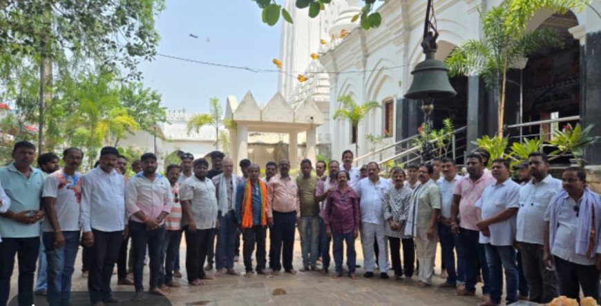 ମୋଦୀ ସରକାରଙ୍କ ବାର ବର୍ଷ ପୂର୍ତ୍ତି ଅବସରରେ ବାରିପଦା ବିଜେପି ପକ୍ଷରୁ ପୂଜାର୍ଚ୍ଚନା