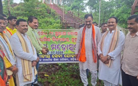 ତୁମୁଡିବନ୍ଧରେ ସାଂସଦ-ବିଧାୟକଙ୍କ ମାରାଥନ ଗସ୍ତ, ଶିଶୁମନ୍ଦିର ପାଇଁ ୫୦ ଲକ୍ଷ ଟଙ୍କାର ପ୍ରତିଶ୍ରୁତି