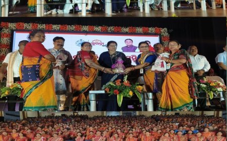 ସୁଭଦ୍ରା ଶକ୍ତି ଭିଜନ୍ ସମ୍ମିଳନୀ ଅନୁଷ୍ଠିତ:ବି.ଏଲ୍.ଏଫ୍ ସଦସ୍ୟ ଓ କମ୍ୟୁନିଟି ସପୋର୍ଟ ଷ୍ଟାଫ୍‌ଙ୍କ ସହ ବାର୍ତ୍ତାଳାପ:ମହିଳାଙ୍କ ବିକାଶ ନୁହେଁ ମହିଳା ନେବେ ବିକାଶର ନେତୃତ୍ବ- ଉପ-ମୁଖ୍ୟମନ୍ତ୍ରୀ ଶ୍ରୀମତୀ ପ୍ରଭାତୀ ପରିଡା