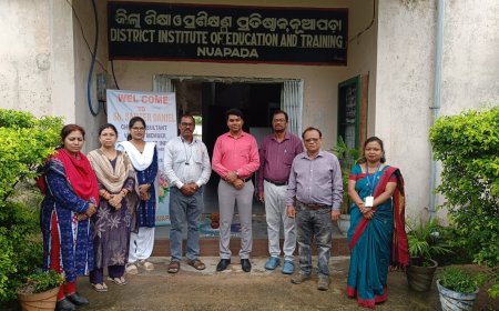 ଭାରତ ସରକାର ଶିକ୍ଷା ମନ୍ତ୍ରାଳୟ ମୁଖ୍ୟ ପରାମର୍ଶଦାତାଙ୍କ ନୂଆପଡା ଡାଇଟ ପରିଦର୍ଶନ