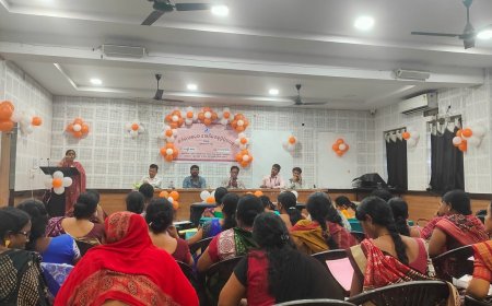ଝାରସୁଗୁଡ଼ାରେ ଜିଲ୍ଲା ସଞ୍ଚୟ ଓ ଆର୍ଥିକ ସେବା ବିଭାଗ ପକ୍ଷରୁ 'ଆର୍ଥିକ ସାକ୍ଷରତା କାର୍ଯ୍ୟକ୍ରମ'ଚିଟଫଣ୍ଡ ଠକାମି, ସାଇବର ଅପରାଧ ଓ ସରକାରୀ ସଞ୍ଚୟ ଯୋଜନା ସମ୍ପର୍କରେ ସଚେତନତା ସୃଷ୍ଟି