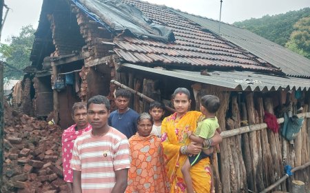 ଲଗାଣ ବର୍ଷା ରେ ଭୁଶୁଡ଼ିପଡ଼ିଲା ଘର କାନ୍ଥ ଅଳ୍ପକେ ବର୍ତ୍ତିଲେ