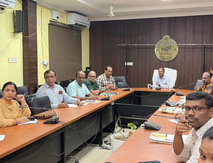 ନୂଆପଡ଼ାରେ ପ୍ରାଣୀ ସମ୍ପଦ ବିଭାଗର ମାସିକ ସମୀକ୍ଷା ଅନୁଷ୍ଠିତ