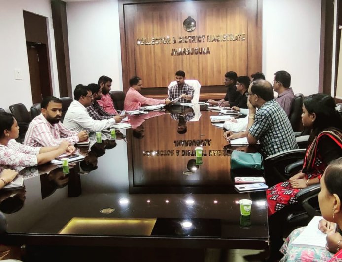 ଜିଲ୍ଲା ଶିକ୍ଷା ବିଭାଗର ବିଭିନ୍ନ କାର୍ଯ୍ୟକ୍ରମର ସମୀକ୍ଷା କଲେ ଜିଲ୍ଲାପାଳ