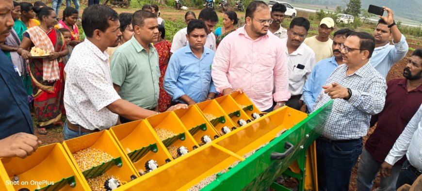 ଚିତ୍ରକୋଣ୍ଡା କପାତୁଟି ପଞ୍ଚାୟତରେ ଜିଲ୍ଲା ସ୍ତରୀୟ ଅଭିଯୋଗ ଶୁଣାଣି ଶିବିର ସହିତ କନ୍ଧଗୁଡ଼ା ଗ୍ରାମରେ ‘ମୁଖ୍ୟମନ୍ତ୍ରୀ ମକା ମିଶନ’ର ସମୀକ୍ଷା କଲେ ଜିଲ୍ଲାପାଳ