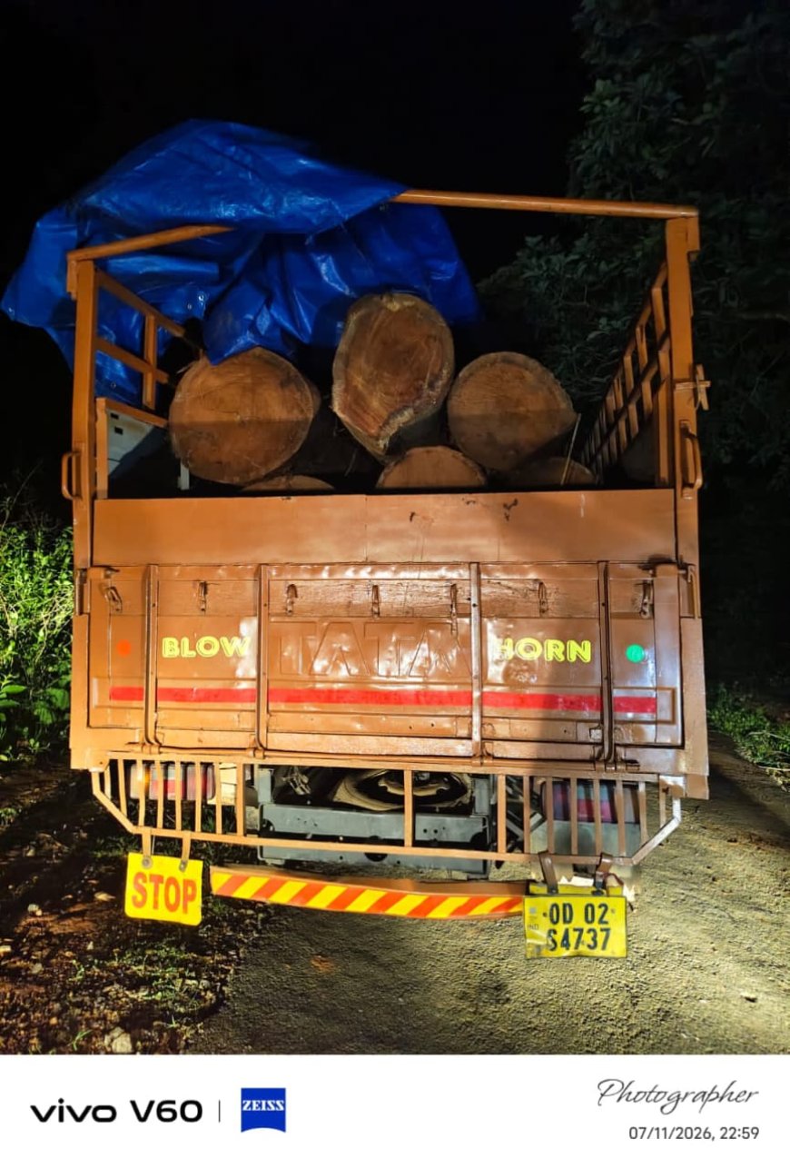 ଦାରିଙ୍ଗବାଡ଼ି ବନାଞ୍ଚଳ ପକ୍ଷରୁ ଜଙ୍ଗଲରୁ ମୂଲ୍ୟବାନ କାଠ ଗଣ୍ଡି କାଟି ଚୋରୀ କରୁଥିବା ବେଳେ ୪ ଜଣ ଗିରଫ