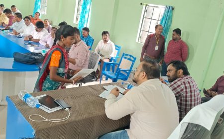 ତେଲରାଇ ଗ୍ରାମପଞ୍ଚାୟତରେ ପ୍ରଶାସନିକ ଶିବିର: ଲୋକଙ୍କ ସମସ୍ୟା ବୁଝିଲେ ଜିଲ୍ଲାପାଳ, ହେଲା ନଶା ମୁକ୍ତ ଭାରତ ଅଭିଯାନ ଶପଥ ପାଠ