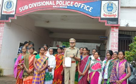 ବେଆଇନ ମହୁଲି ମଦ କାରବାର ବନ୍ଦ ଦାବିରେ ମହିଳା ସଂଘ SDPO ଙ୍କୁ ଦାବିପତ୍ର ଦେଇଛନ୍ତି :ମଦ ବନ୍ଧ ନ ହେଲେ ଆନ୍ଦୋଳନ ଚେତାବନି