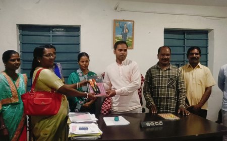 ଚନ୍ଦ୍ରିକା ମଲିକଙ୍କ ଅନାସ୍ଥା ପ୍ରସ୍ତାବ ପରେ ସରପଞ୍ଚ ପଦବୀ ଗ୍ରହଣ କରିଲେ ଦୀପକ ପ୍ରଧାନ