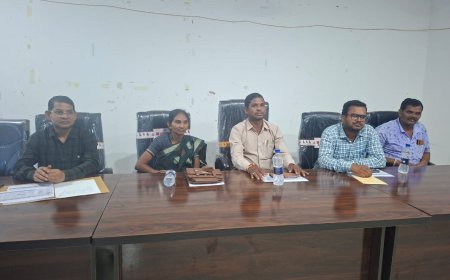 କୁଇ କ୍ଲାମ୍ବା ଫୁଟବଲ ଟୁର୍ନାମେଣ୍ଟ ପାଇଁ ପ୍ରସ୍ତୁତି ବୈଠକ:ବେଲଘର ଖେଳ ପଡ଼ିଆରେ ୨ରୁ ୫ ତାରିଖ ଯାଏଁ ଚାଲିବ ପ୍ରତିଯୋଗିତା