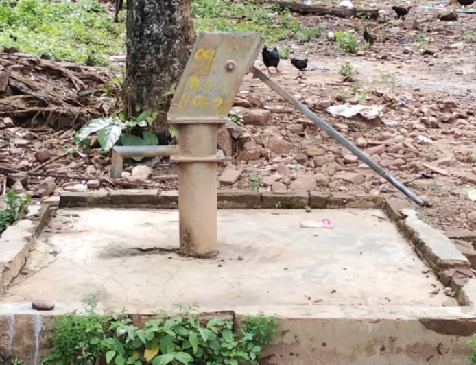 ବର୍ଷା ଦିନେ ମଧ୍ୟ ଲୋକଙ୍କୁ ମିଳୁନି ପାଣି ପାନୀୟ ଜଳ ପାଇ କଷ୍ଟ ଭୋଗୁଛନ୍ତି ରାଇଗୁଡ଼ା ଗ୍ରାମବାସୀ.?