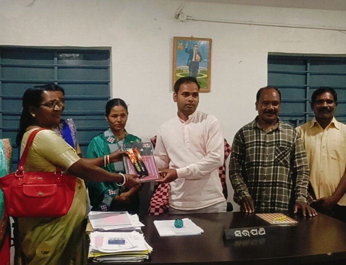 ଚନ୍ଦ୍ରିକା ମଲିକଙ୍କ ଅନାସ୍ଥା ପ୍ରସ୍ତାବ ପରେ ସରପଞ୍ଚ ପଦବୀ ଗ୍ରହଣ କରିଲେ ଦୀପକ ପ୍ରଧାନ