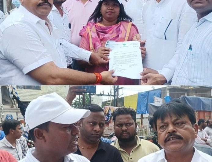 ଖରିଆର ରୋଡ୍‌ରେ ଥିବା ବିଜୁ ପଟ୍ଟନାୟକଙ୍କ ପ୍ରତିମୂର୍ତ୍ତିର ସୁରକ୍ଷିତ ସ୍ଥାନାନ୍ତର:ଓ ପୁନଃସ୍ଥାପନ ପାଇଁ ଖରିଆର ରୋଡ ଏନ.ଏ.ସି. କାର୍ଯ୍ୟନିର୍ବାହୀ ଅଧିକାରୀଙ୍କୁ ଦାବି ପତ୍ର ପ୍ରଦାନ