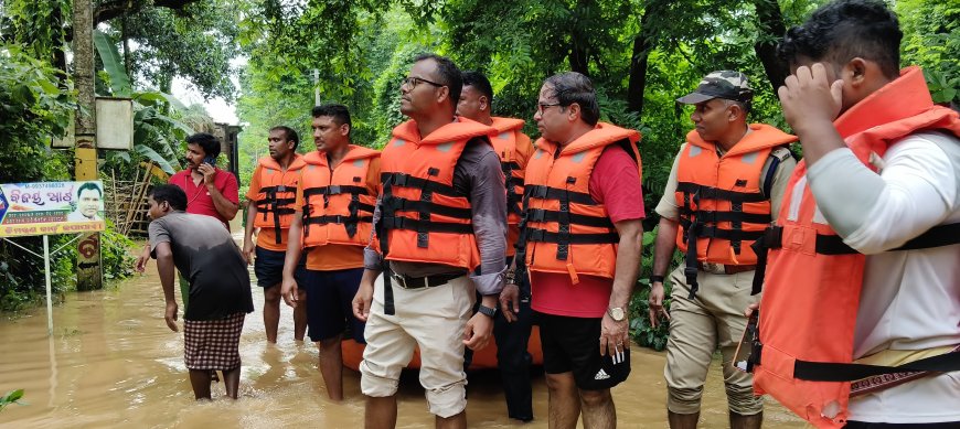 Mayurbhanj District Collector Visits Flood-Affected Areas