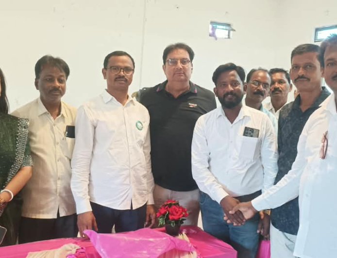 ପଡିଆ ବ୍ଲକ ବିଜୁ ଜନତା ଦଳର ନୂତନ ବ୍ଲକ କମିଟି କର୍ମକାର୍ତ୍ତାଙ୍କୁ ସ୍ୱାଗତ ସମ୍ବର୍ଦ୍ଧନା ଓ  ମିଶ୍ରଣ ପର୍ବ ଅନୁଷ୍ଠିତ