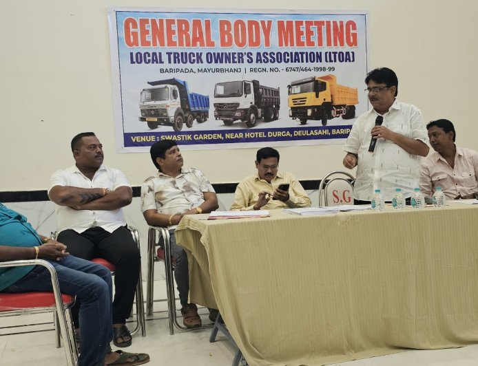 କୁଚେଇ ଠାରେ ରେଳ ଡମ୍ପିଂ ୟାର୍ଡ ନିର୍ମାଣ ପାଇଁ ଦାବି ମୟୂରଭଞ୍ଜ ଲୋକାଲ ଟ୍ରକ ଆସୋସିଏସନର ବୈଠକ