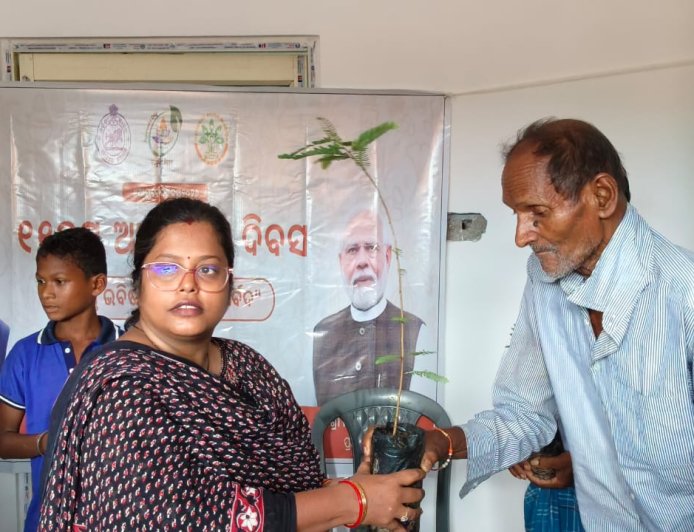 The 11th National Ayurveda Day was celebrated at the Hatikot Government Ayurvedic Hospital near Baripada in the presence of a large number of patients and members of the public.