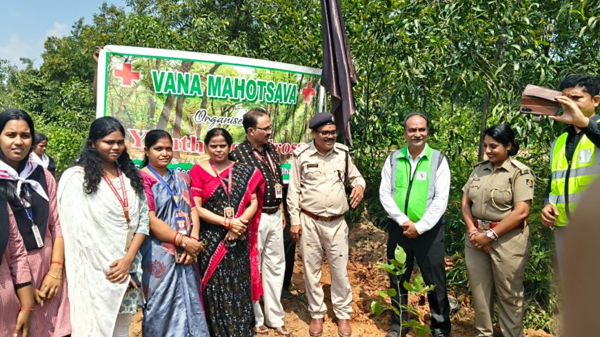 ଜିଲ୍ଲାସ୍ତରୀୟ ଫଳଚାରା ବଣ୍ଟନ ଓ ବୃକ୍ଷରୋପଣ କାର୍ଯ୍ୟକ୍ରମ:ଏକ ପେଡ଼ ମା' କେ ନାମ ୨.୦' ଉପଲକ୍ଷେ ଏକ ଲକ୍ଷ ଫଳ ଚାରା ବଣ୍ଟନ