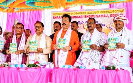 ଭୂମିଜ ଭାଷା ଦିବସ ପାଳିତ ଚୁଆଳ ବିଦ୍ରୋହ ର ସହିଦ ରାଣୀ ଶିରୋମଣି ସିଂ ଙ୍କର ପ୍ରତିମୂର୍ତ୍ତି ଉଦ୍ଘାଟିତ