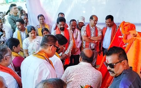 କରଞ୍ଜିଆ ଠାରେ ନୂତନ ଆମିଷ ମାର୍କେଟ ଦୋକାନ ଗୃହର ଭିତ୍ତି ପ୍ରସ୍ତର ସ୍ଥାପନ କାର୍ଯ୍ୟକ୍ରମ।ଯୋଗଦେଲେ ବିଧାୟକ ପଦ୍ମଚରଣ ଏବଂ ସାଂସଦ