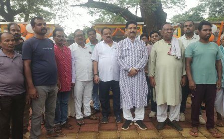 Government Takes New Initiative to Address Distress Migration:Food Courts Handed Over to Five Beneficiaries in Baripada