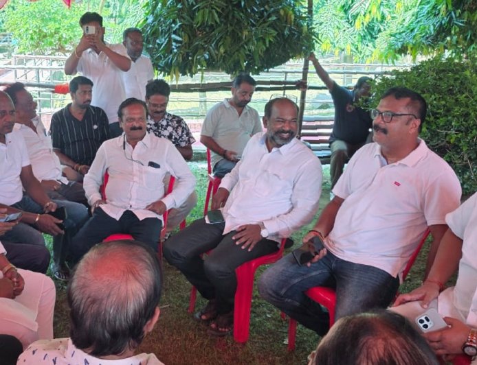 BJD Holds Preparatory Meeting for Public Outreach Padayatra:BJD to Reach Out to People Over Alleged Failures of the Double-Engine Government