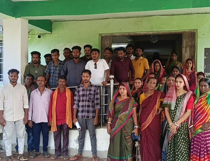 ଏମଭି-୬୨ରେ ଡ୍ରେନ୍ ନିର୍ମାଣ ସ୍ଥାନ ପରିବର୍ତ୍ତନକୁ ଗ୍ରାମବାସୀଙ୍କ ବିରୋଧ