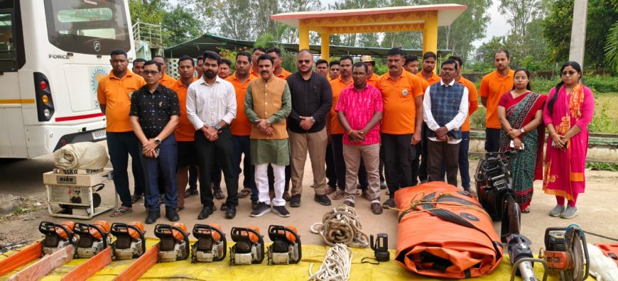 ବାତ୍ୟା ଅର୍ଣ୍ଣବ:ମାଲକାନଗିରିରେ ବ୍ୟାପକ ସ୍ଥାନାନ୍ତର ଓ ସୁରକ୍ଷା ବ୍ୟବସ୍ଥା; ଗ୍ରାଉଣ୍ଡ ଜିରୋରେ ସ୍ଥିତି ସମୀକ୍ଷା କଲେ ମନ୍ତ୍ରୀ